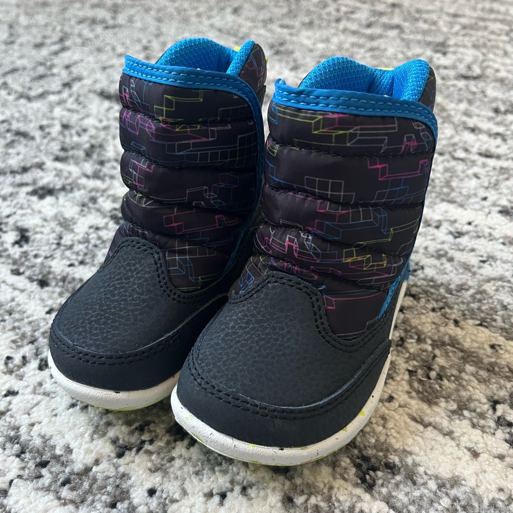 Merrell bare steps puffer boots - size 4